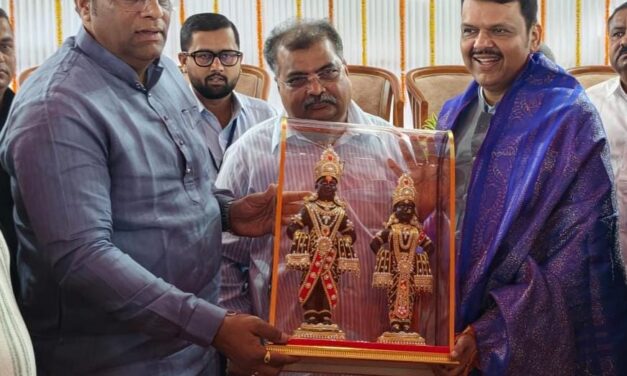 हिवाळी अधिवेशन २०२५ : नगराध्यक्ष वैभव खेडेकर यांची मुख्यमंत्र्यांसोबत महत्त्वपूर्ण भेट