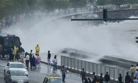 चार दिवस समुद्राला मोठी भरती; साडेचार मीटरपेक्षा अधिक उंच लाटा उसळणार