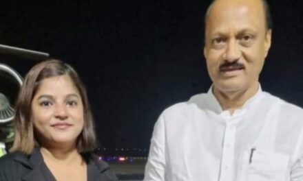 बारामती विमान दुर्घटनेत मृत्युमुखी पडलेल्या पिंकी माळी यांचे पार्थिव वरळीला आणले.. अडीच वर्षांच्या संसारावर काळाचा घाला..!