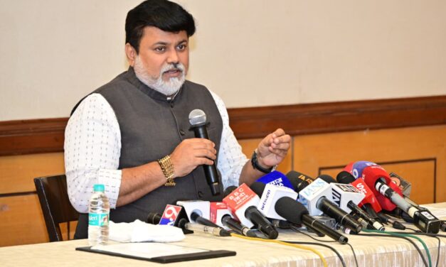 दावोस दौरा १०० टक्के यशस्वी! ३७ लाख कोटींचे सामंजस्य करार, ४० ते ४२ लाख रोजगारनिर्मिती– उद्योगमंत्री डॉ.उदय सामंत