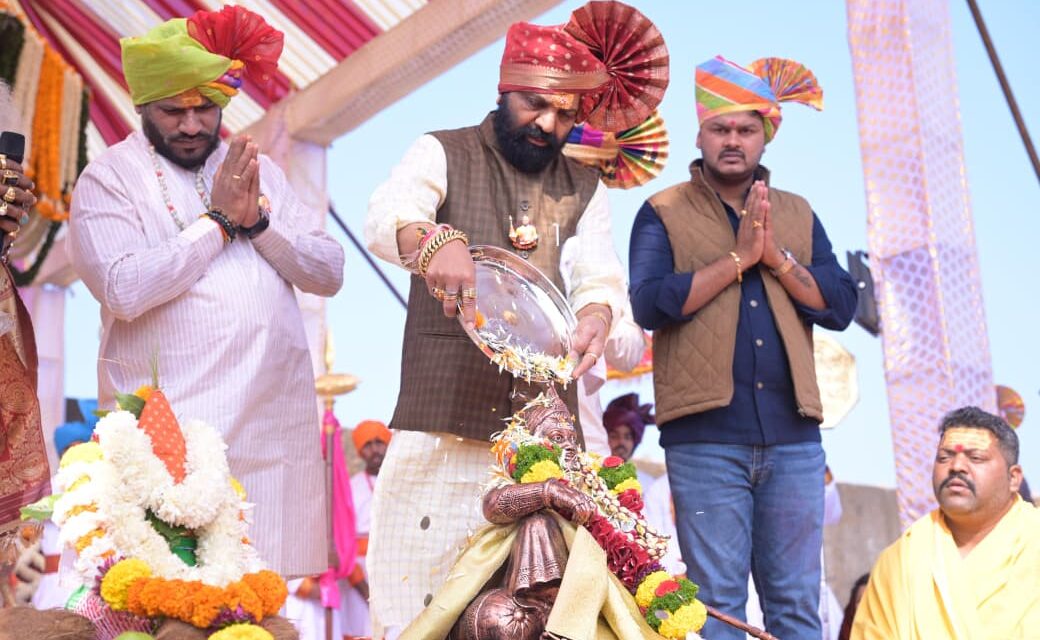 ऐतिहासिक किल्ले रायगडावर छत्रपती संभाजी महाराजांचा 345 वा राज्याभिषेक सोहळा उत्साहात -मंत्री भरत गोगावले यांची उपस्थिती