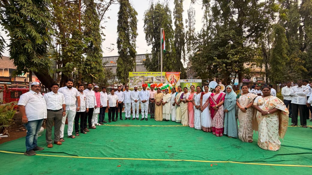 चिपळूण पालिकेत नगराध्यक्ष उमेश सकपाळ यांच्या हस्ते ध्वजारोहण