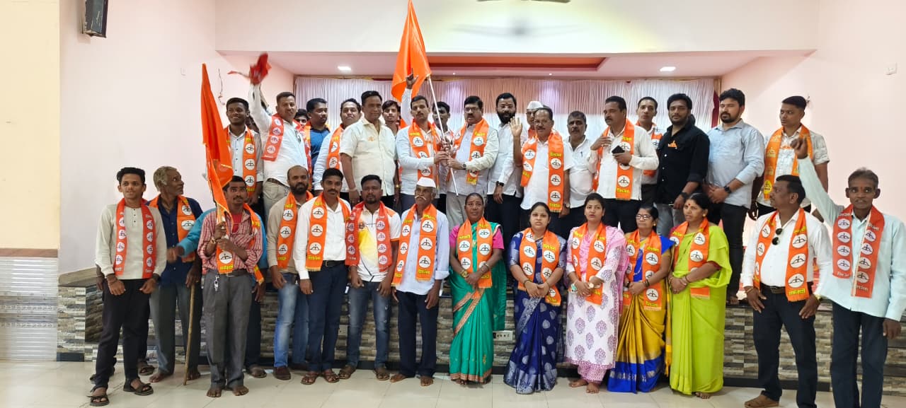 चिपळूणच्या शिवसेनेत जोरदार इनकमिंग..शिरगावमधील उबाठाचे कार्यकर्ते सेनेत दाखल..सदानंद चव्हाण यांचे नेतृत्व अधिक भक्कम..!