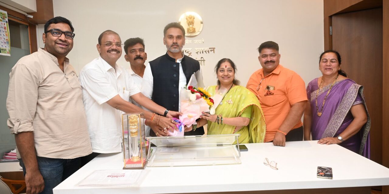 खेडच्या विकासासंदर्भात नगराध्यक्षांनी घेतली ना. योगेशदादा कदम यांची भेट