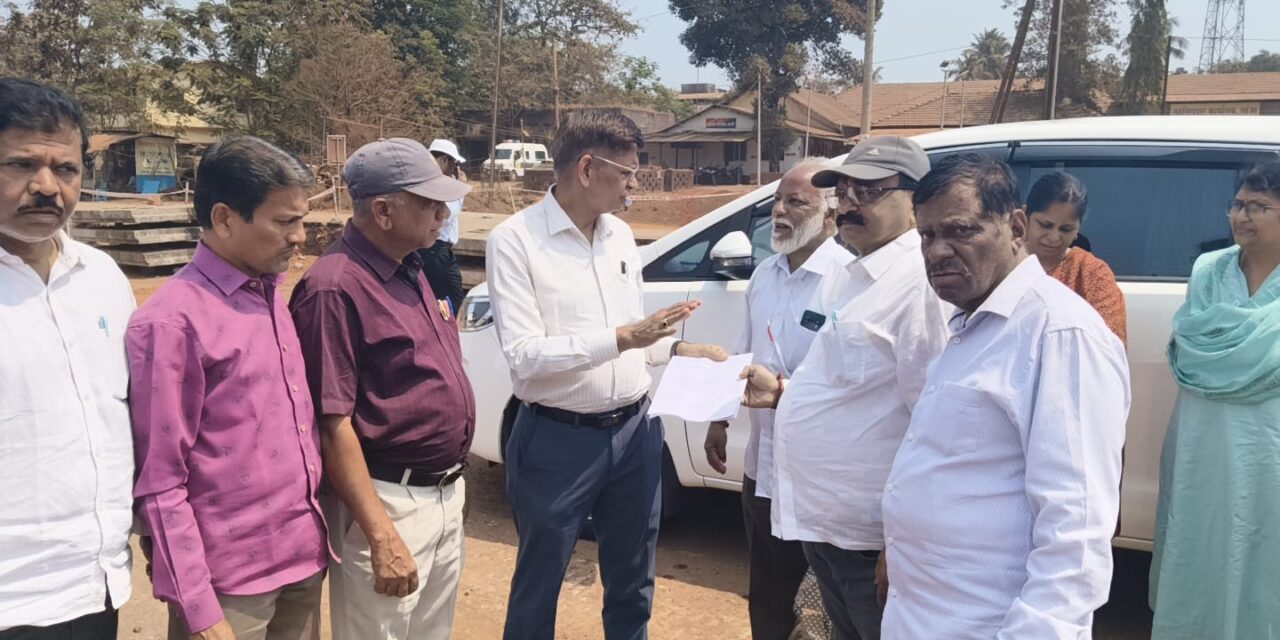 लांजा शहरात अंडरपास ब्रिजसाठी अधिकाऱ्यांनी केली पाहणी.