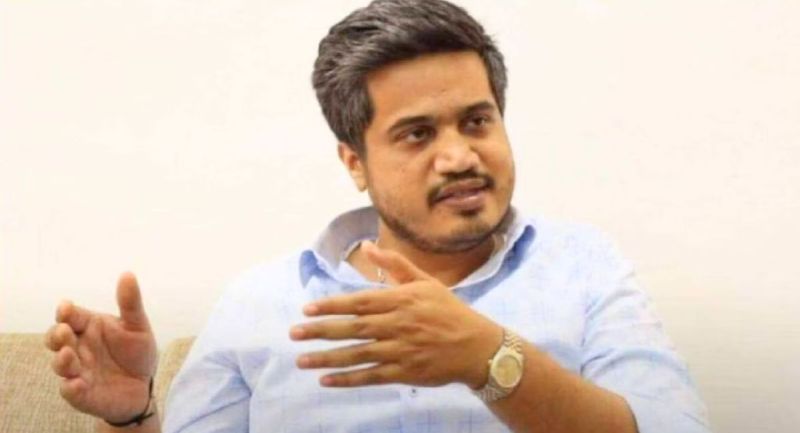 विमानात एवढं फ्यूएल घेऊन बारामतीच्या दिशेने जाण्याचं कारण काय? –   आमदार रोहित पवार यांचा सवाल