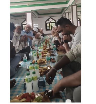 राजेवाडीतील मशिदीत ‘शिवराय ते भिमराय समतामार्च’निमित्त समता इफ्तारी , वैश्विक बंधुभाव जोपासण्याची आवश्यकता- हिंदू-मुस्लीम-बौध्द विचारवंतांचे मत