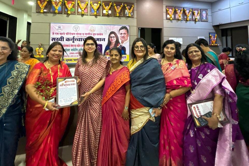 “समाजाच्या विविध स्तरांवर शांतपणे जिद्दीने काम करणाऱ्या कर्तृत्ववान महिलांचा पनवेलमध्ये गौरव”
