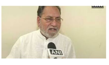 लक्ष्मी ऑरगॅनिक च्या प्रशासना वर कठोर कारवाई झाली पाहिजे- माजी खासदार हुसेन दलवाई.