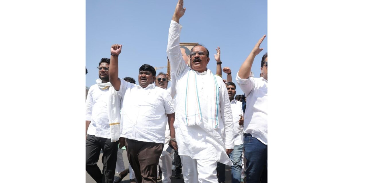 महाडच्या चवदार तळ्यातील पाणी ‘समतेचे अमृत’ – हर्षवर्धन सपकाळ.