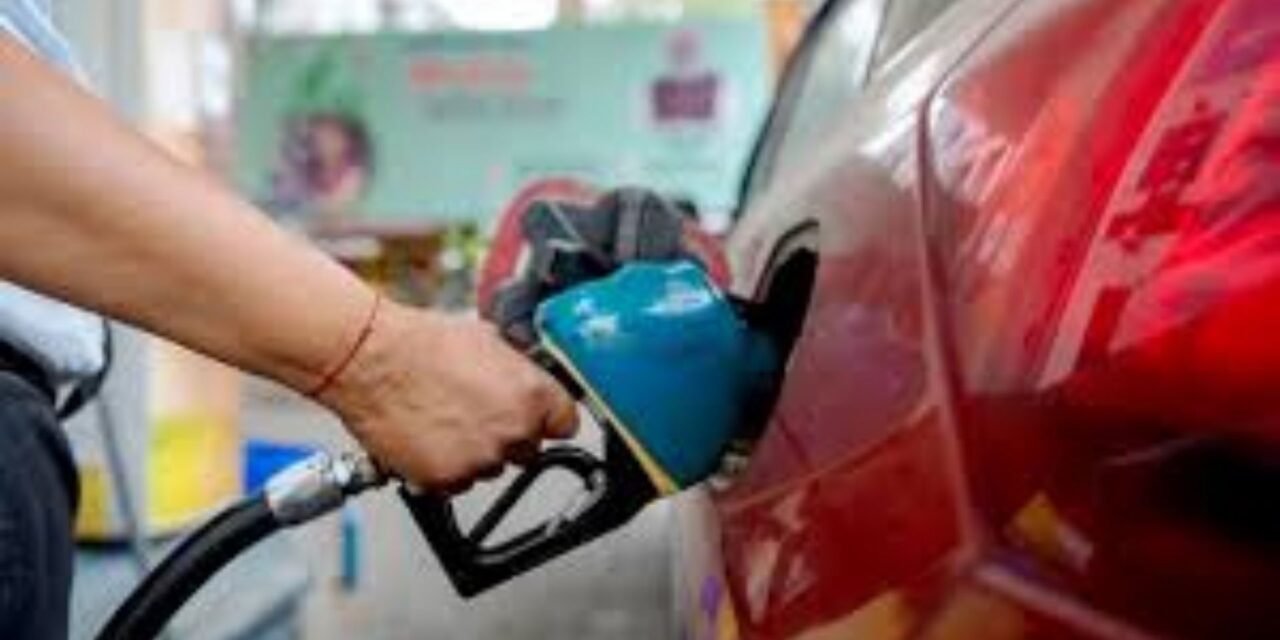 रत्नागिरी जिल्ह्यात इंधनाचा साठा मुबलक; अफवांवर विश्वास न ठेवण्याचे आवाहन