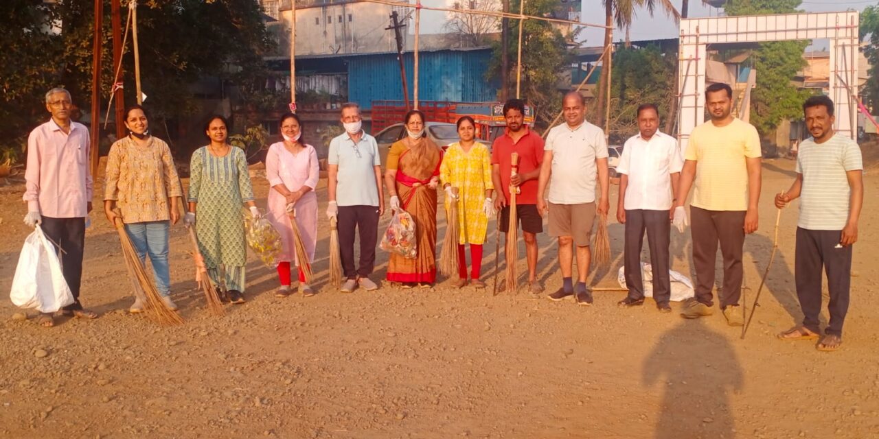 गांधी प्रतिष्ठानच्या वतीनेपेठमाप सीमेवर स्वच्छता मोहीम