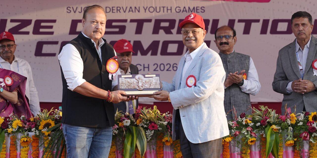 खेळ म्हणजे केवळ क्रीडाप्रकार नव्हे, तर आयुष्यच – जलतरणपटू मनोज एरंडे