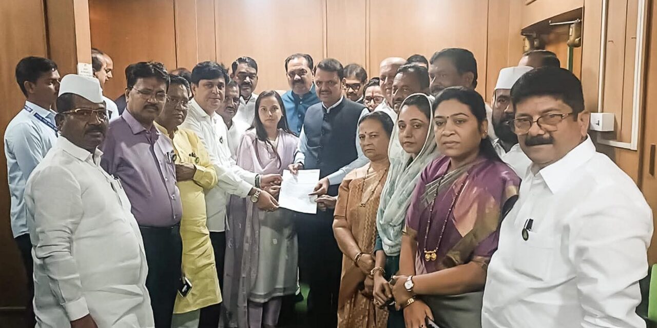 राष्ट्रवादी काँग्रेसचे मुख्यमंत्री देवेंद्र फडणवीस यांना निवेदन