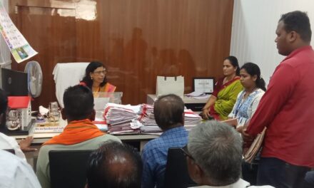 मुर्तवडेतील जलजीवन मिशन योजनेवरून जिप सदस्या शिवानी सावंत आक्रमक गटविकास अधिकाऱ्यांची भेट; प्रश्न न सुटल्यास आंदोलनाचा इशारा