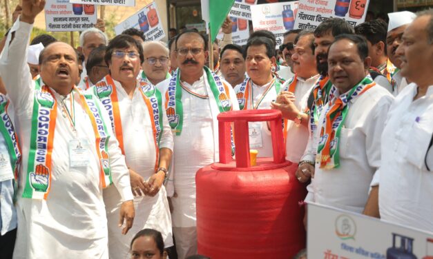 एलपीजी दरवाढ तात्काळ रद्द करा, गॅस संदर्भातील धोरण पंतप्रधानांनी संसदेत जाहीर करावे: हर्षवर्धन सपकाळ