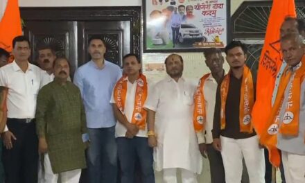 नांदगाव-खारीतील उबाठा कार्यकर्त्यांचा शिवसेनेत जाहीर प्रवेश