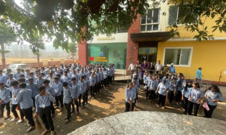 सह्याद्री पॉलिटेक्निकमध्ये सुकलेल्या पानांपासून सेंद्रिय खत निर्मितीचा उपक्रम