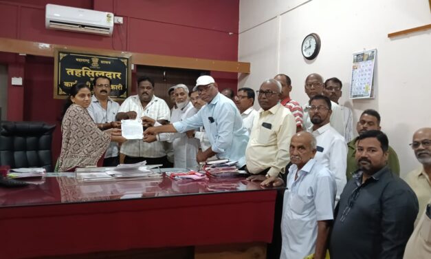 पेट्रोलियम पदार्थ आणि घरगुती गॅस सिलेंडरच्या दरवाढीमुळे जनता होरपळून निघाली काँग्रेस कमिटीच्या वतीने लांजा तहसीलदारांना निवेदन सादर करण्यात आले.