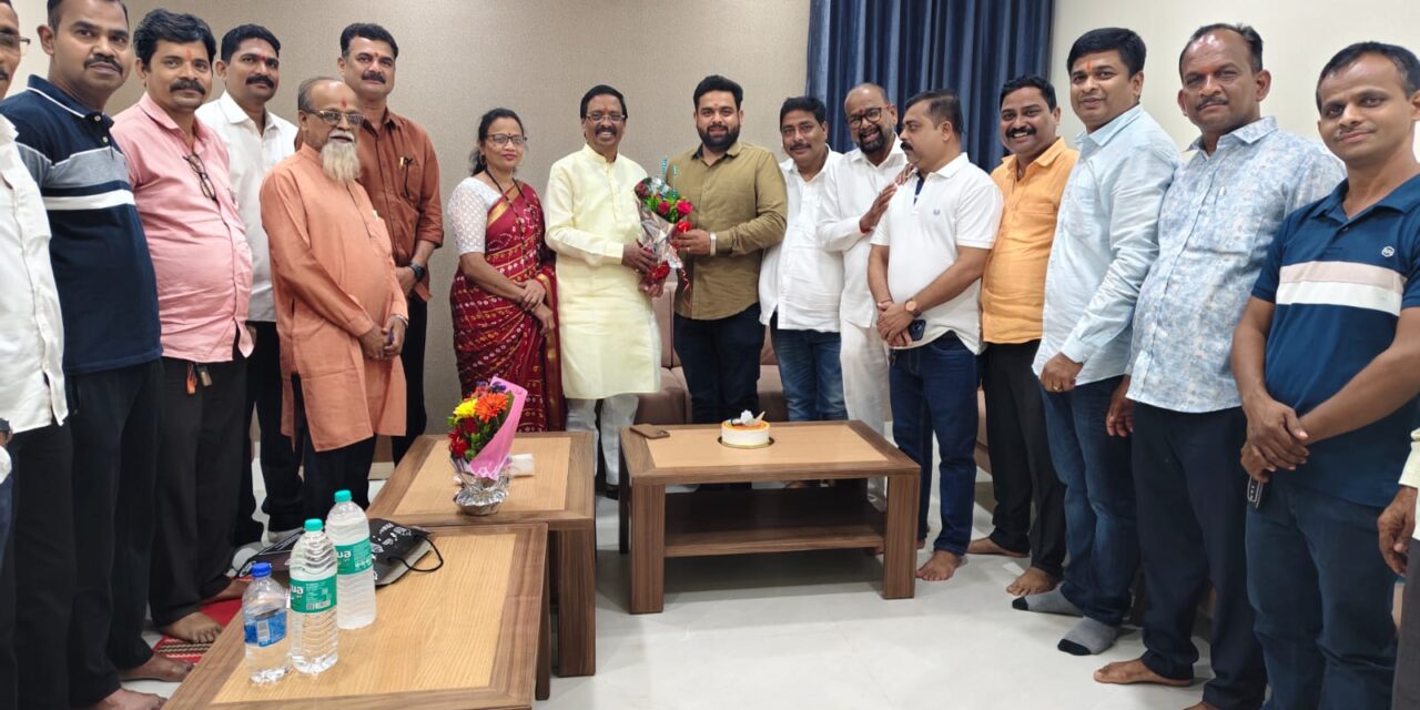 शिवसेना नेते विनायक राऊत यांनी चिपळूणमध्ये कार्यकर्त्यांना दिला संघटना बळकटीचा कानमंत्र