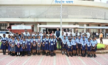 व्हिजन दापोली अंतर्गत “विद्यार्थी अभ्यास दौरा – मुंबई”चे आयोजन करण्यात आले