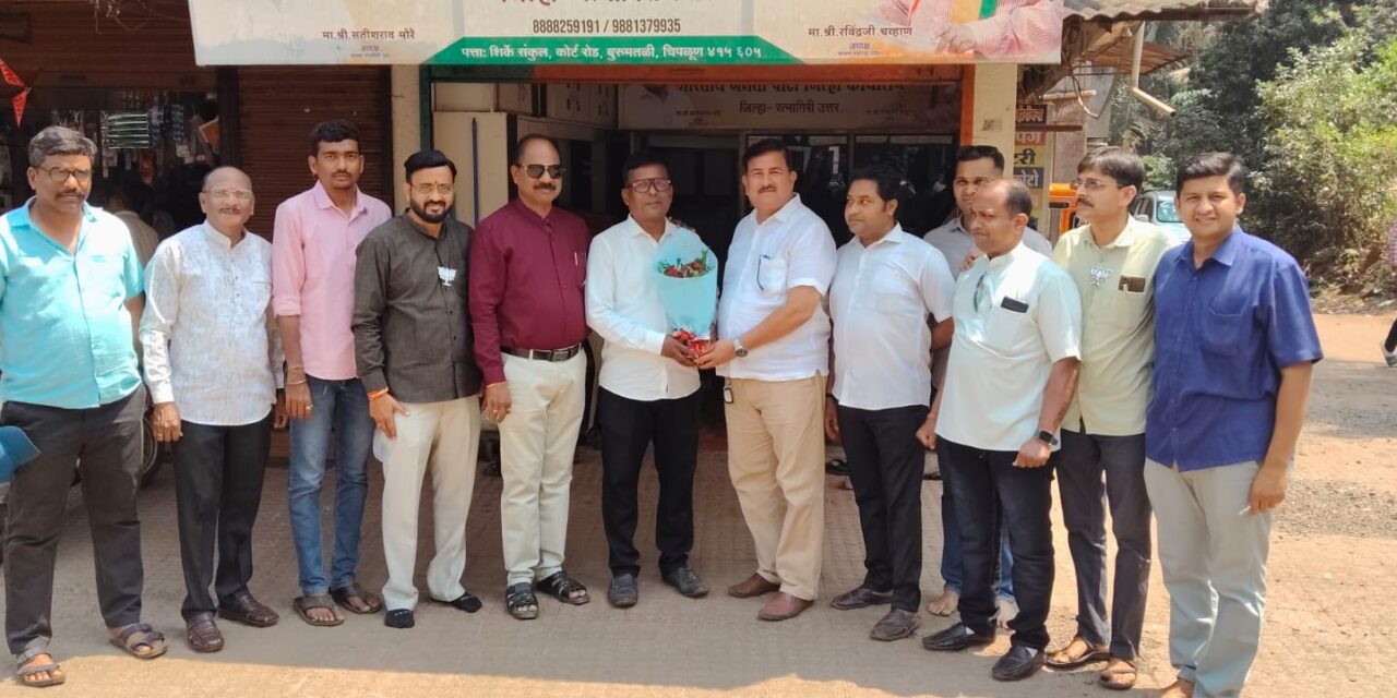 आशिष खातू यांना वाढदिवसाच्या शुभेच्छा; भाजप पदाधिकाऱ्यांची उपस्थिती