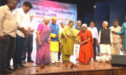 धर्मांतर कायद्याच्या आडून संविधानावर घाला ? – प्रा. अंजली आंबेडकर यांचा सरकारवर घणाघात