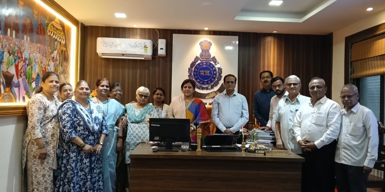 विभागीय वनाधिकारी गिरिजा देसाई यांचा प्रभात रोड फाऊंडेशन तर्फे सत्कार