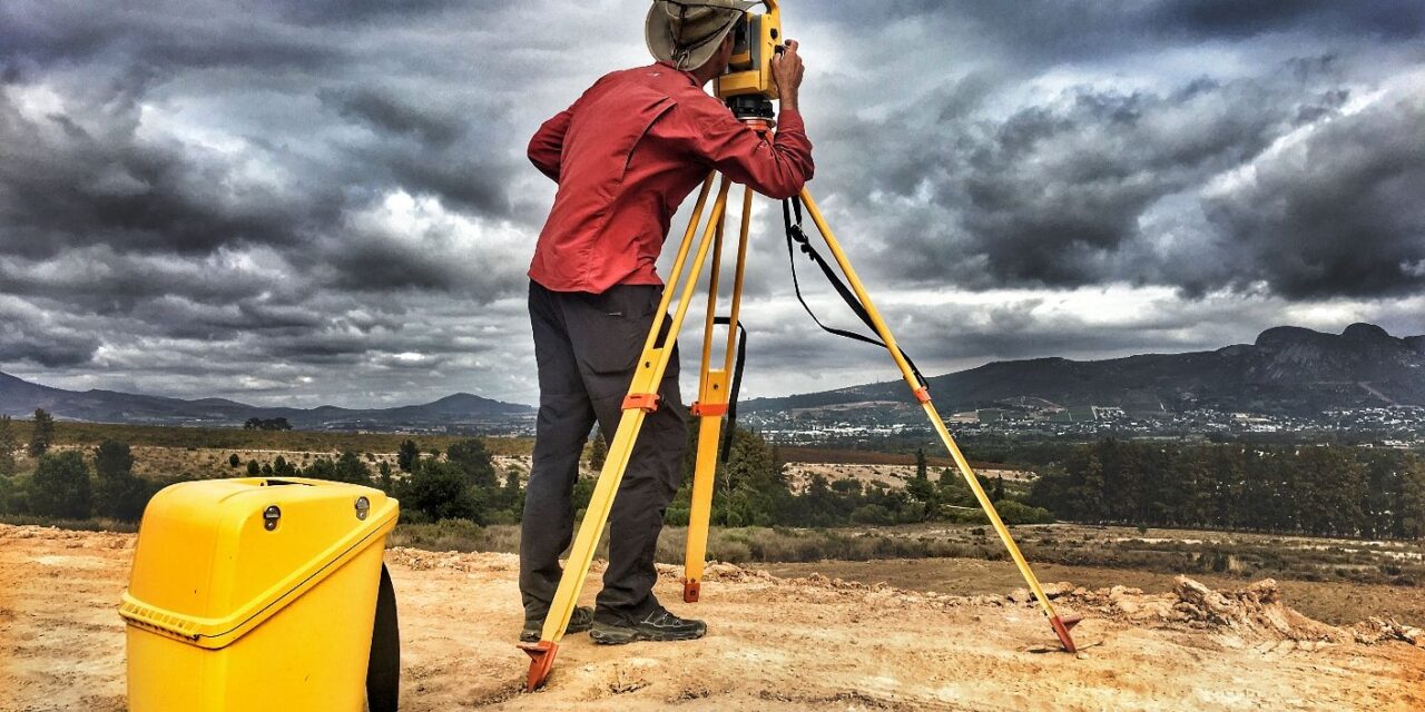 जमीन मोजणी होणार आता सुपरफास्ट, प्रत्येक जिल्ह्यात खासगी भूमापकांची नियुक्ती