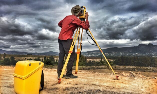 जमीन मोजणी होणार आता सुपरफास्ट, प्रत्येक जिल्ह्यात खासगी भूमापकांची नियुक्ती