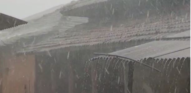 मंडणगडमध्ये गारांचा पाऊस कसा कोसळला पहा..