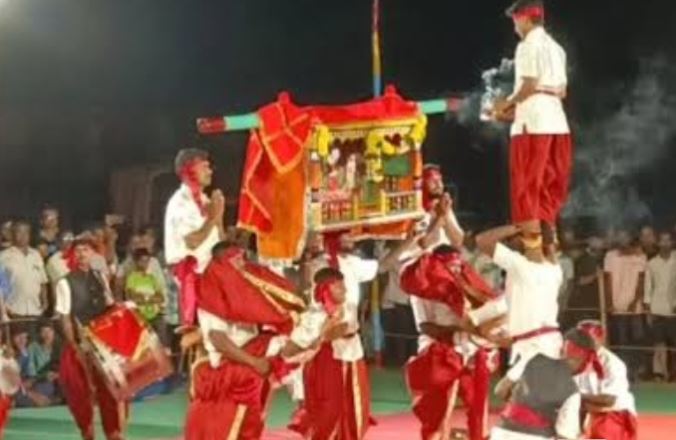 चिपळूण मध्ये जिल्हास्तरीय पालखी नृत्य स्पर्धेचे आयोजन