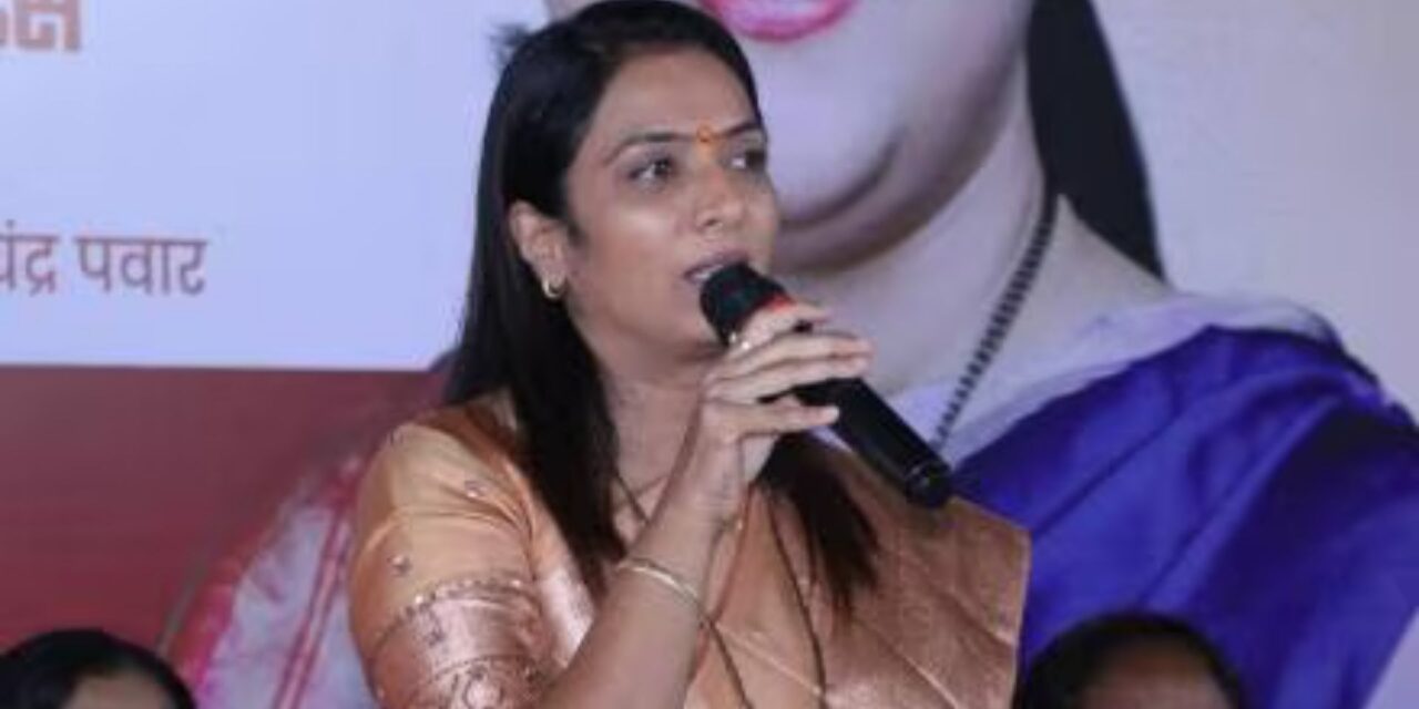 सदाभाऊ, पुरोगामी विचार तुम्हाला झेपण्या पलिकडचे आहेत, त्यामुळे फार बाता मारून नका ! – प्रदेशाध्यक्षा रोहिणी खडसे यांचा इशारा