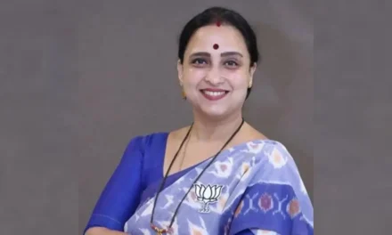 नारीशक्तीच्या आक्रोशाला “रुदाली” म्हणणं हा महिलांचा उघड अपमान आहे…पण रोहित पवार कडून वेगळी अपेक्षा तरी काय करणार?