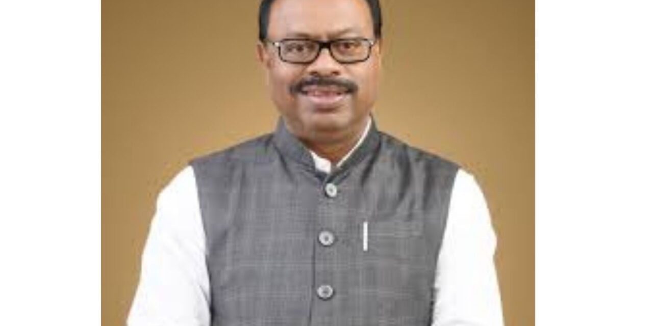 गरिबांचे रक्त पिणाऱ्या बिल्डरांना सोडणार नाही; गरज पडल्यास ‘ईडी’कडे तपास — बावनकुळे