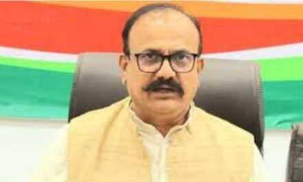आधी ‘बंच ऑफ थॉट’ व ‘मनुस्मृती’ जाळा मग बोला, हिम्मत असेल तर RRS च्या सरसंघचालकपदी महिला नियुक्त करा : हर्षवर्धन सपकाळ