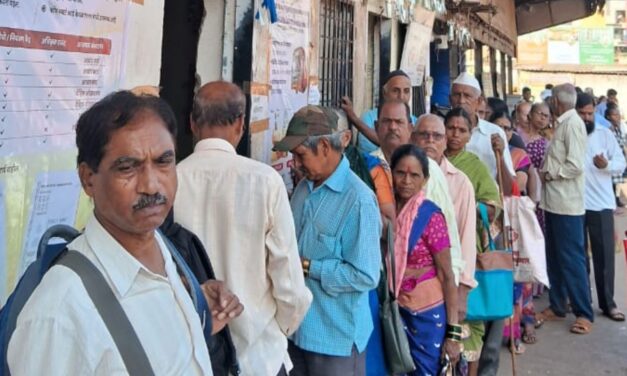 सवलतीच्या पाससाठी रणरणत्या उन्हात चिपळूण आगारात गर्दी