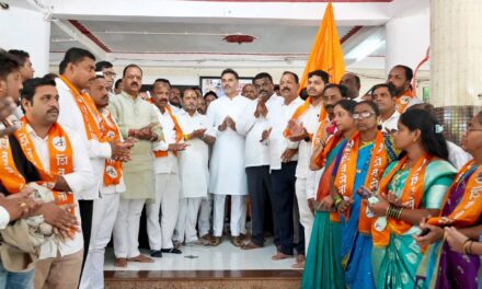 खेडमध्ये उबाठा गटाला मोठा धक्का; तालुका प्रमुखांसह शिंदे गटात मोठा पक्षप्रवेश !