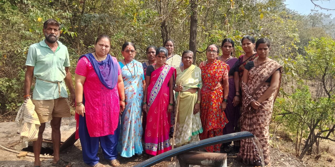 डोंगरातून गावात पाणी; स्वयंदेव ग्रामस्थांचे सामूहिक प्रयत्न यशस्वी
