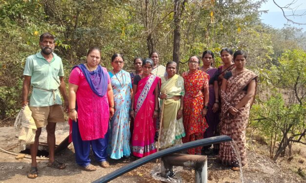 डोंगरातून गावात पाणी; स्वयंदेव ग्रामस्थांचे सामूहिक प्रयत्न यशस्वी