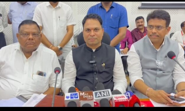 रायगड जिल्हा परिषद बैठकीत जोरदार खडाजंगी..!