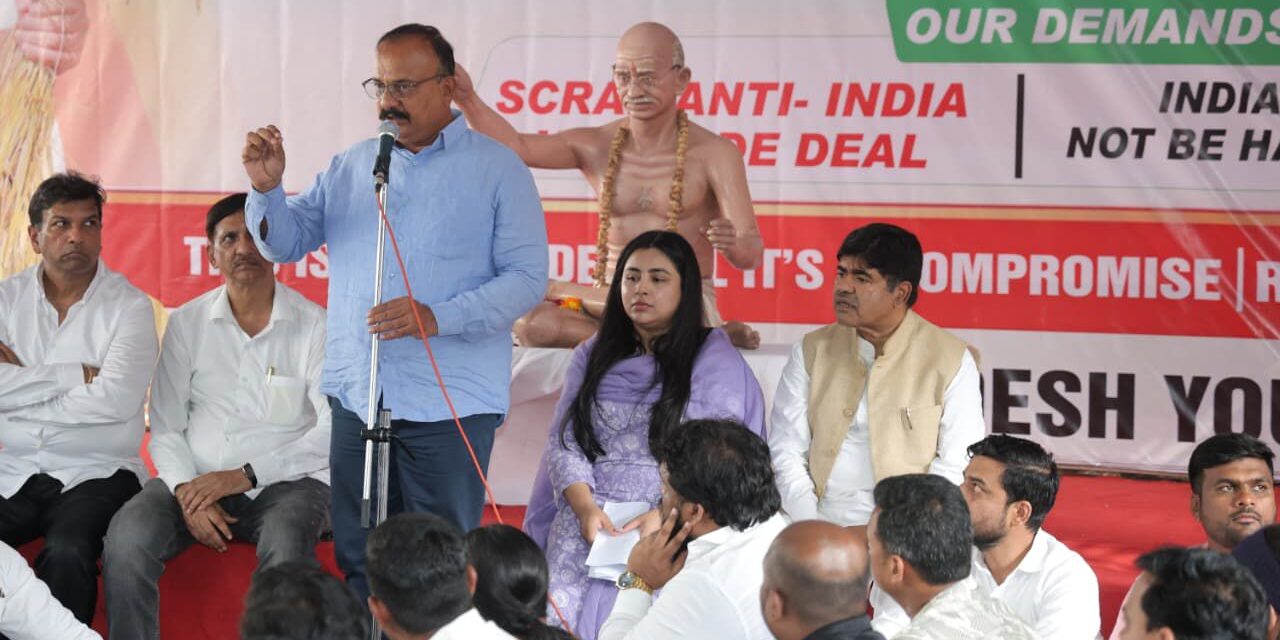 मुंबईत काँग्रेसचा हल्लाबोल; मोदी सरकारवर सपकाळ यांची जोरदार टीका