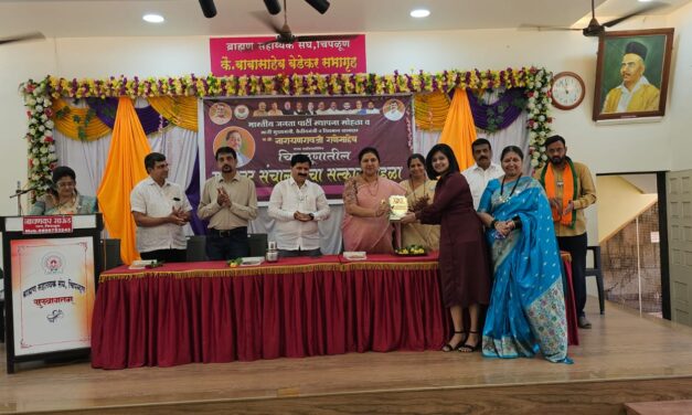 एनडीटीव्ही मराठी न्यूज अँकर ऋतुजा कदम हिचा शहर मंडल भाजपातर्फे सत्कार