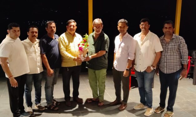 प्रसिद्ध दिग्दर्शक महेश मांजरेकर यांचा चिपळूणमध्ये मान्यवरांशी संवाद…!