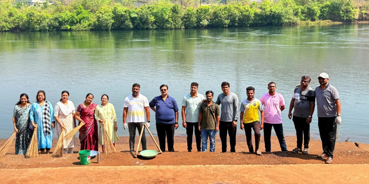 चिपळूणच्या खेर्डी गणेश विसर्जन घाट भागात भाजपाचे स्वच्छता अभियान