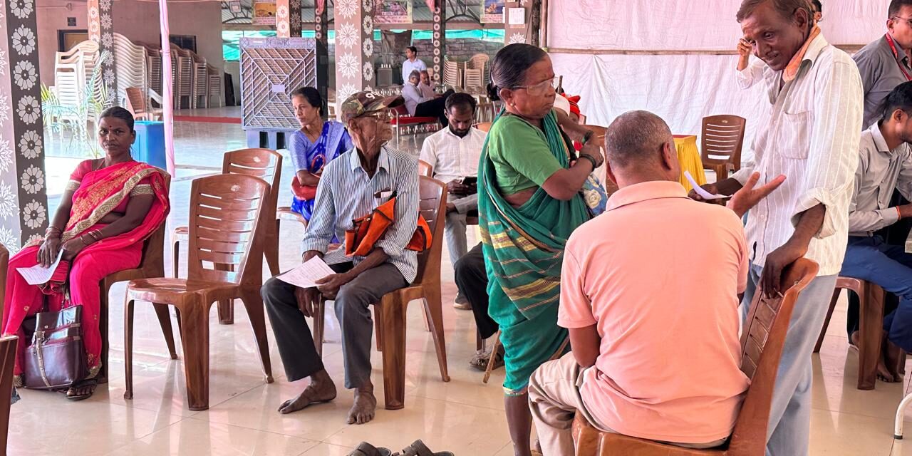 खेडमधील मोफत नेत्र तपासणी व मोतिबिंदु शस्त्रक्रिया शिबिराला उत्स्फूर्तपणे प्रतिसाद !