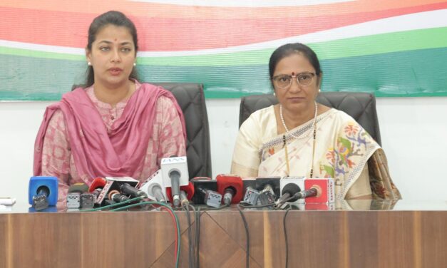 महिला आरक्षणाच्या आडून मतदारसंघ पूनर्रचना करून देशाचे तुकडे पाडण्याचा भाजपाचा कुटील डाव – खा. प्रणिती शिंदे