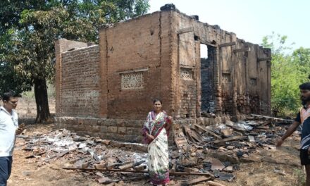 मांडवे येथे गोठ्याला भीषण आग; दोन निराधार महिलांचे मोठे आर्थिक नुकसान !