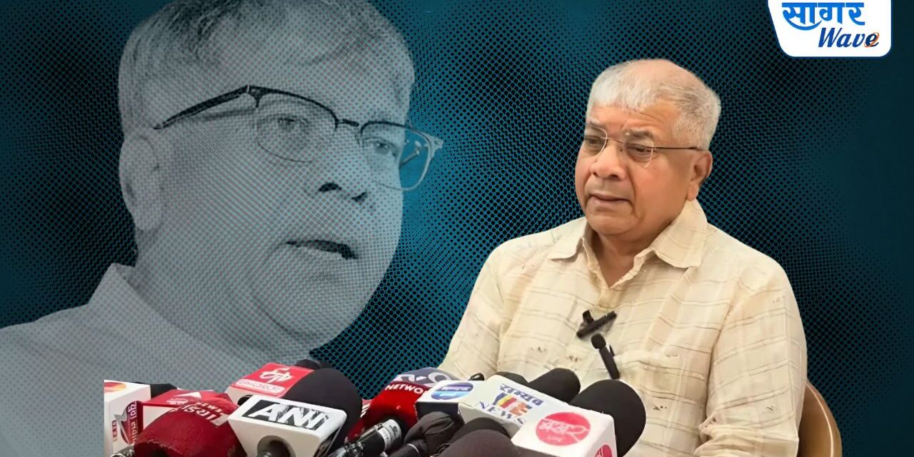 भारताची संरक्षण स्वायत्तता परकीय हातात का – ॲड. प्रकाश आंबेडकर