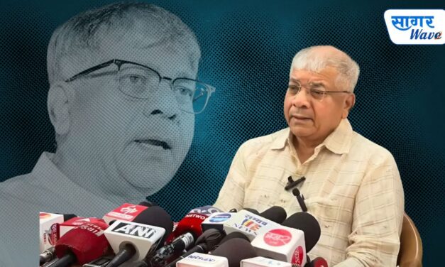 भारताची संरक्षण स्वायत्तता परकीय हातात का – ॲड. प्रकाश आंबेडकर